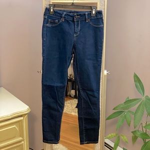 D. Jeans size 4